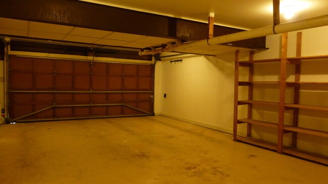 Building Photo - 2 Bedroom Townhouse with Two-Car Garage