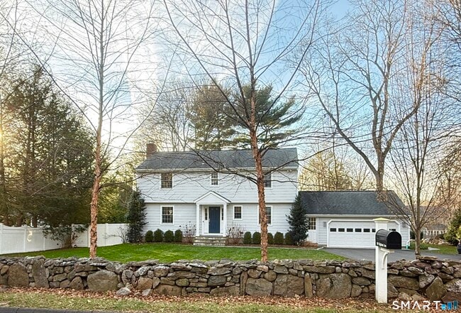 Building Photo - 139 Highland Ave