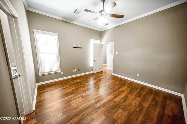 Building Photo - 218 Chimney Rock Blvd