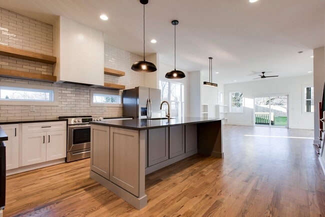Building Photo - New Construction Modern Luxury in Nashville