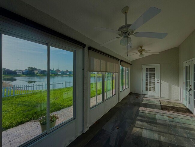 Building Photo - 2498 River Ridge Dr