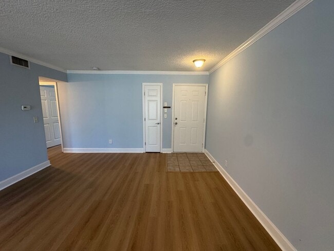 Building Photo - Move In Special! Coastal Creek Upstairs 2/...