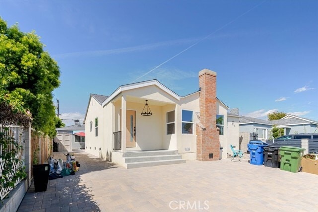 Building Photo - 11911 Stagg St