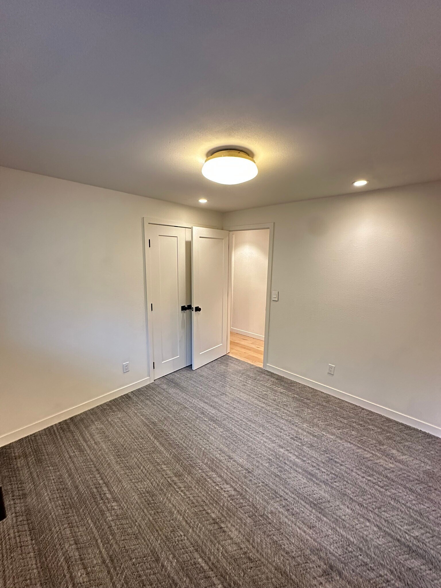 Building Photo - 15030 SW 150th Ct