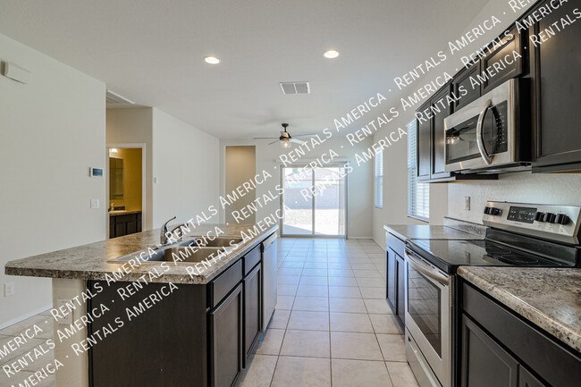 Building Photo - 11323 E Verbina Ln