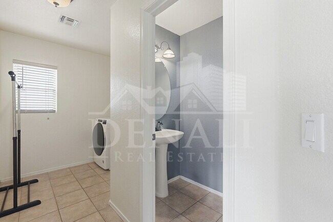 Building Photo - 11319 W Madisen Ellise Dr