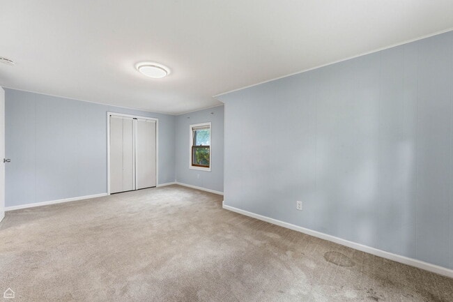 Building Photo - 805 Norfolk Ave