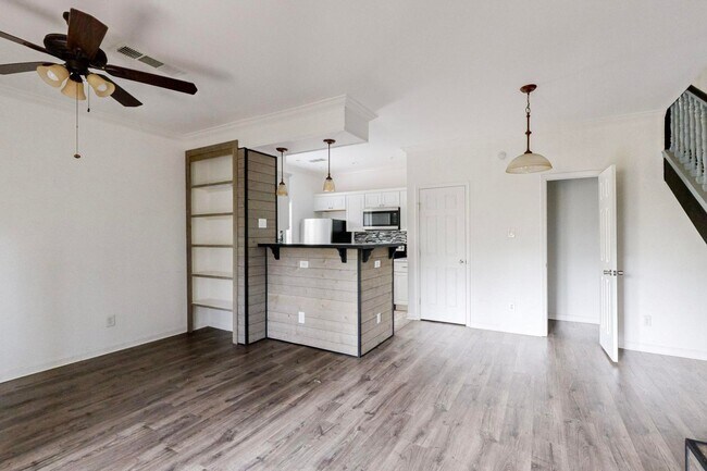 Building Photo - Corner of Comfort: Elevate Your Lifestyle ...