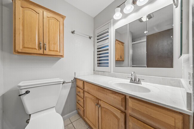 Building Photo - 9816 Costa Lago St