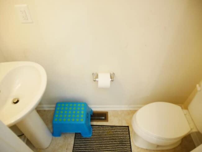 Building Photo - SPACIOUS 4 Bedroom Townhome-Owings Mills, MD