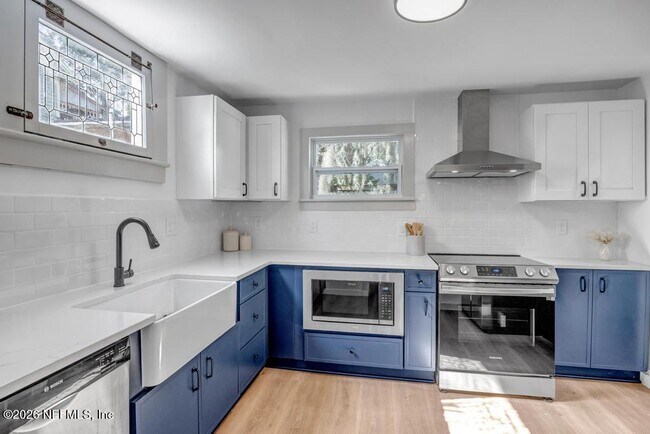 Building Photo - 23 Mulberry St