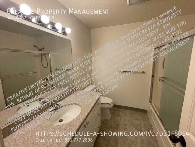 Building Photo - 541 Wave St