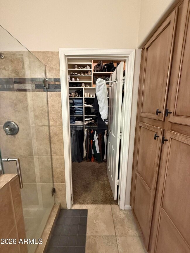 Building Photo - 4229 E Rancho Caliente Dr