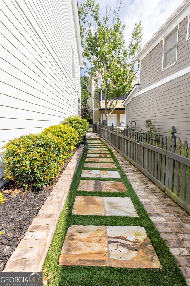 Building Photo - 1705 Barfield Run NW