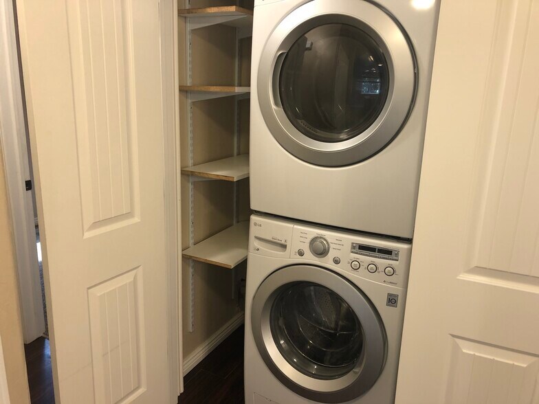 Washer and dryer - 202 Farview Dr