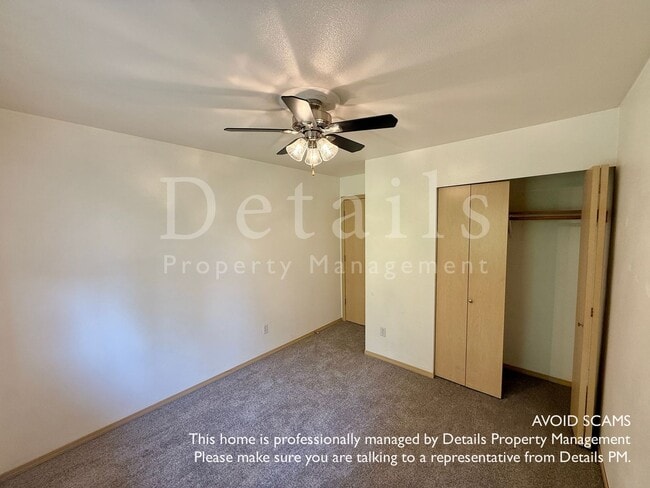Building Photo - Francis Duplex