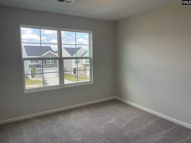 Building Photo - 372 Keeble Dr