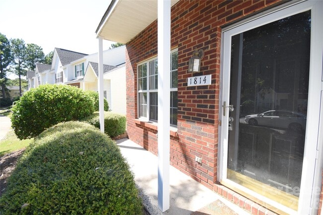 Building Photo - 1814 Birch Heights Ct