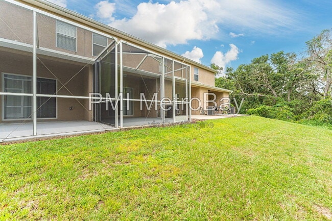 Building Photo - 15706 Fishhawk Falls Dr