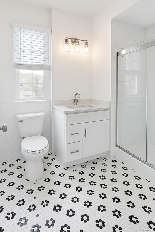 Building Photo - 122 Greenwich Ave