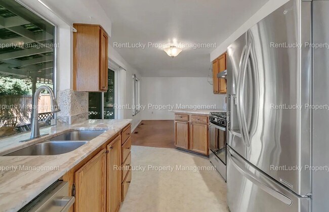 Building Photo - Beautifully Maintained 3-Bedroom Home in P...