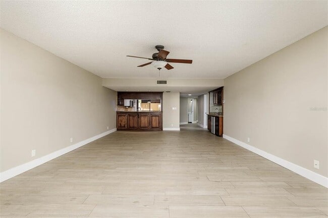 Building Photo - 2775 Kipps Colony Dr S