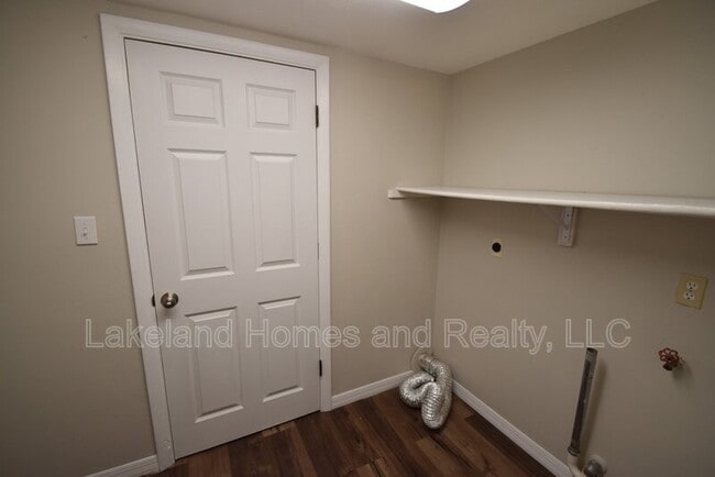 Building Photo - 2720 S San Gully Rd