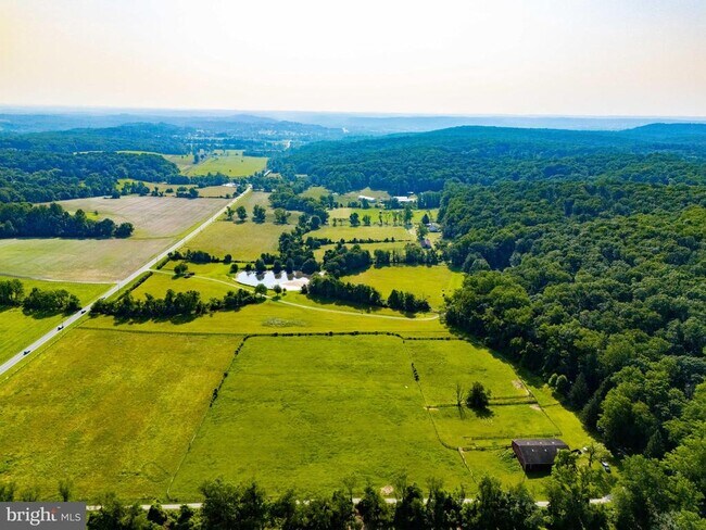 Building Photo - 2101 Tufton Ave