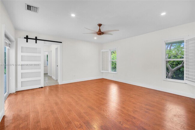 Building Photo - 9121 SW 102nd St