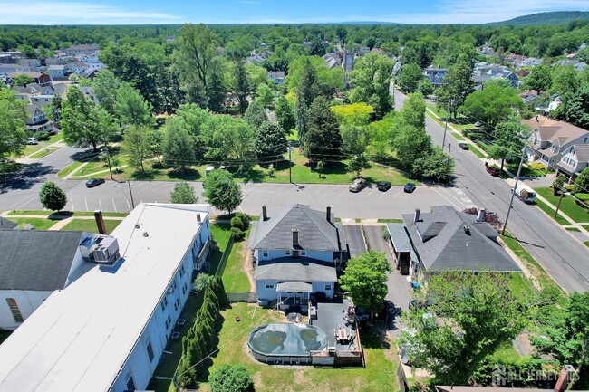 Building Photo - 314-316-316 Park Pl