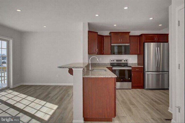 Building Photo - 601 Exeter Ln