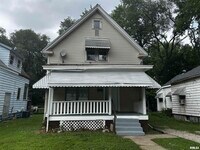Building Photo - 1031 E Behrends Ave