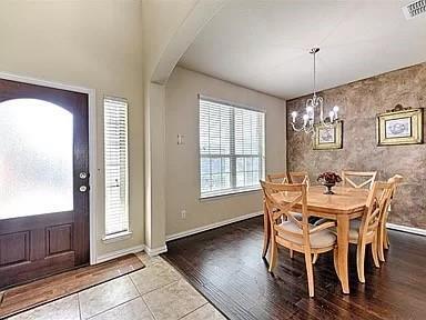 Building Photo - 3517 Elm Grove Dr