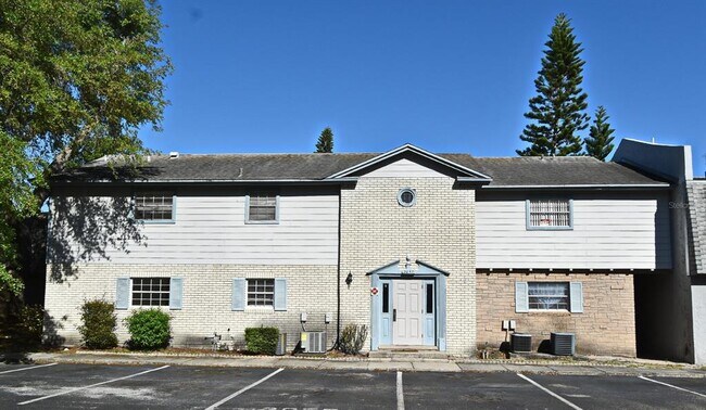 Primary Photo - 3057 Aaron Burr Ave