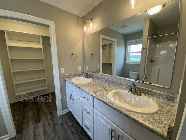 Building Photo - 5378 Broad Fields Cv