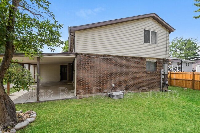Building Photo - 16571 E Asbury Pl
