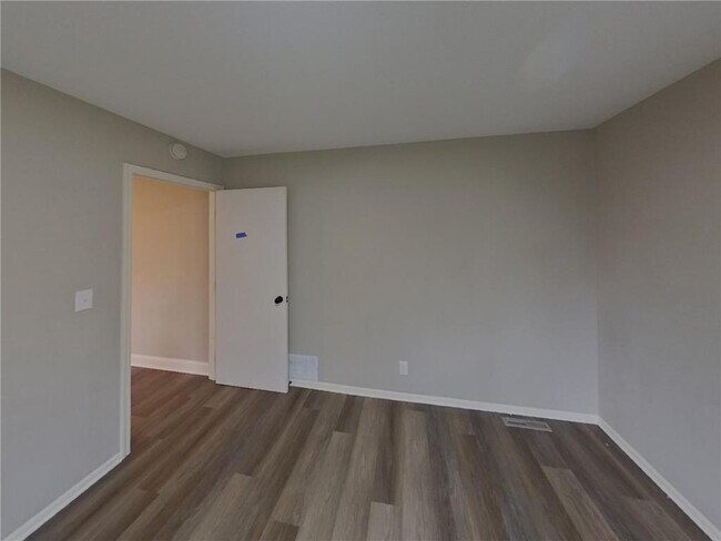 Building Photo - 4770 138th St W