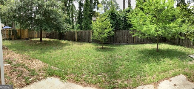 Building Photo - 209 Hallowes Dr