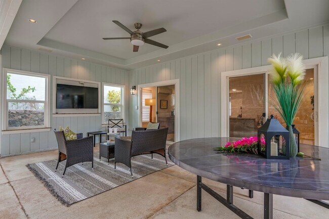 Building Photo - 912 N Niheu Pl