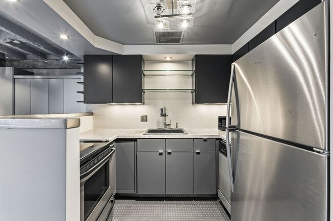 Building Photo - Unit #303 - The Regis Condos | Downtown Omaha | $250 Off First 2 months