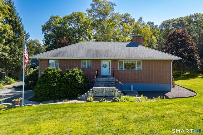 Building Photo - 428 Maple St