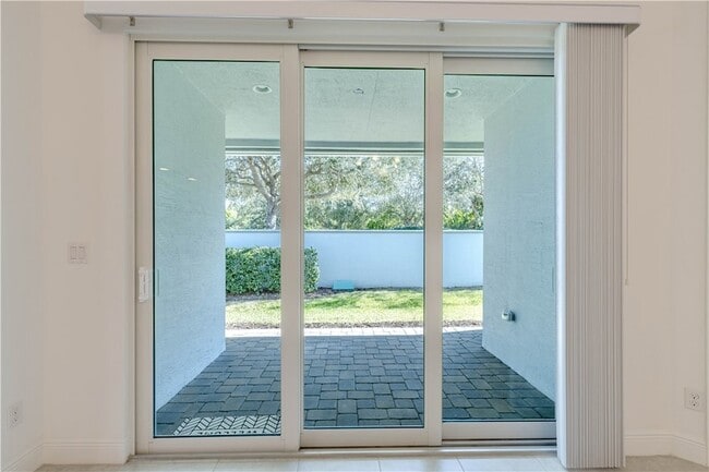 Building Photo - 2589 Bella Vista Cir