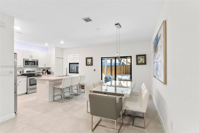 Building Photo - 28742 SW 134th Ct