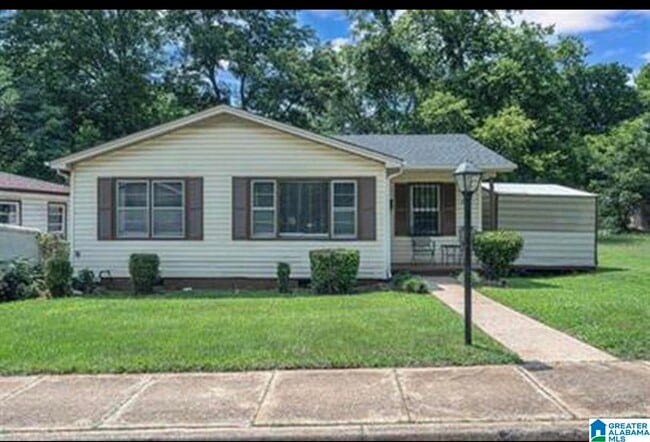 Primary Photo - 328 Beta St