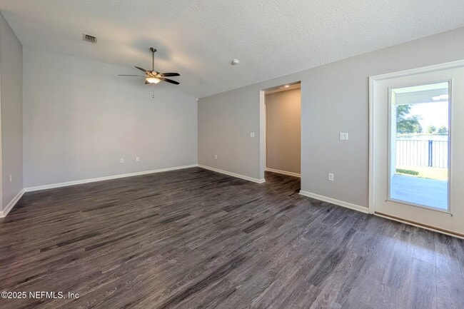 Building Photo - 60 Yellowfin Dr
