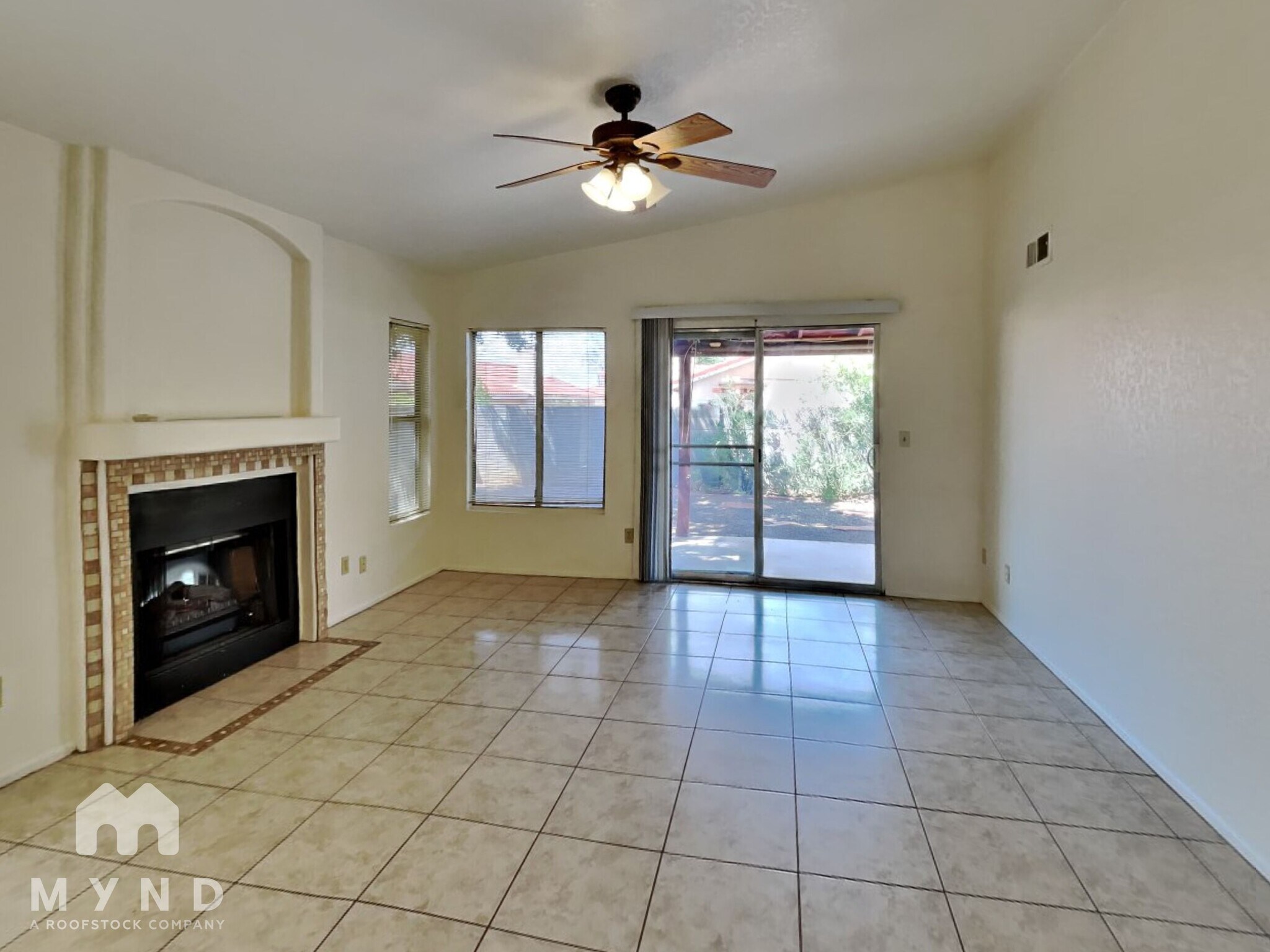 Building Photo - 5230 W Wood Owl Dr