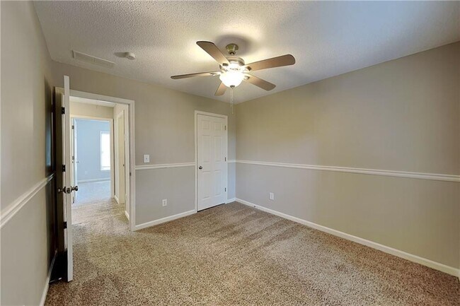 Building Photo - 345 Outwood Mill Ct