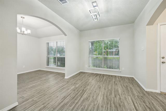 Building Photo - 549 Seminole Trail