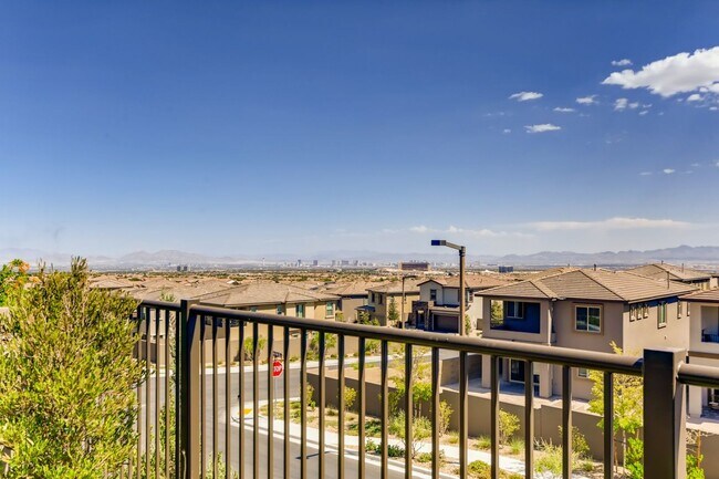 Building Photo - Brand New Summerlin Home w/ Views!
