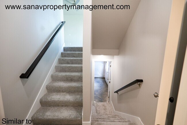 Building Photo - Move-In Special: December Rent FREE for December 1st Move-Ins Only!